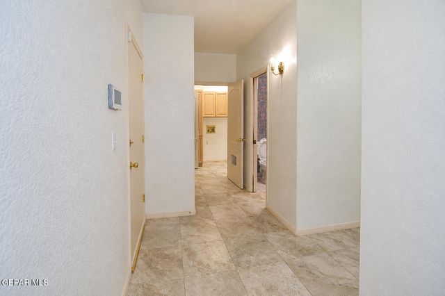 912 Los Pinos Way, El Paso, TX 79912