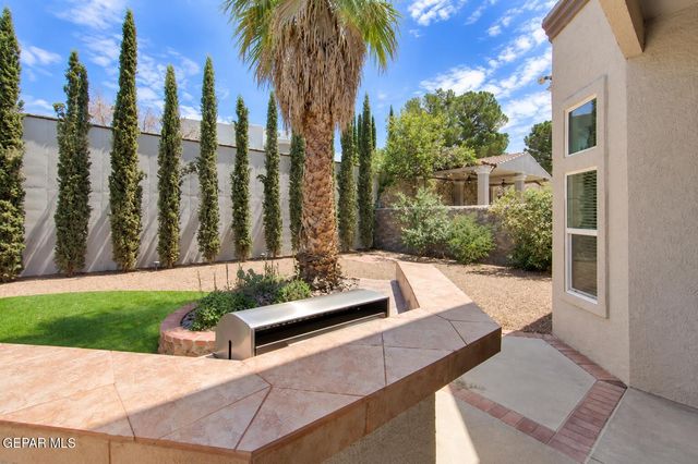 912 Los Pinos Way, El Paso, TX 79912