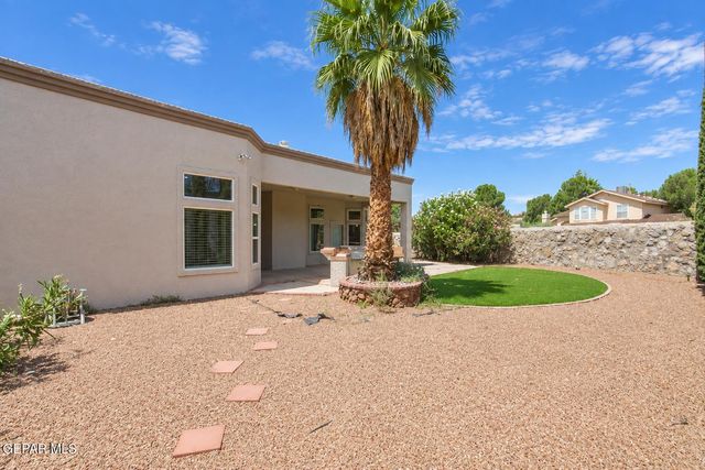 912 Los Pinos Way, El Paso, TX 79912