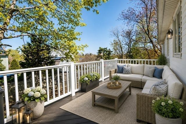 6 Barnes Ave, Salem, MA 01970