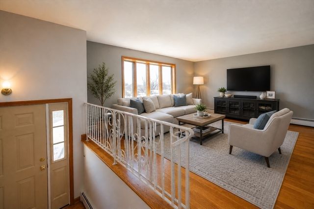 6 Barnes Ave, Salem, MA 01970