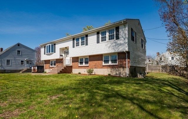 6 Barnes Ave, Salem, MA 01970