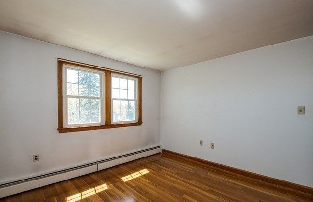 6 Barnes Ave, Salem, MA 01970