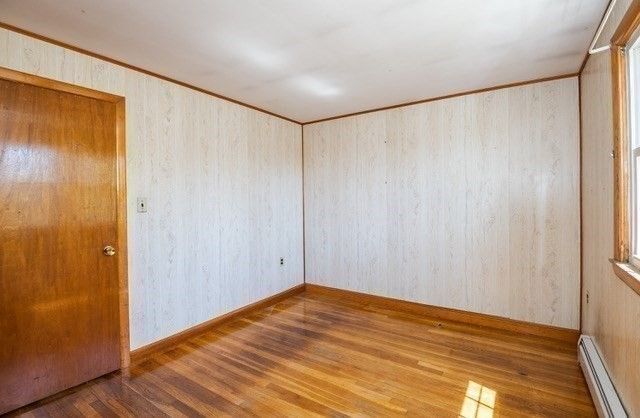 6 Barnes Ave, Salem, MA 01970