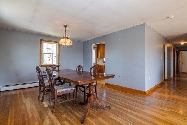 6 Barnes Ave, Salem, MA 01970