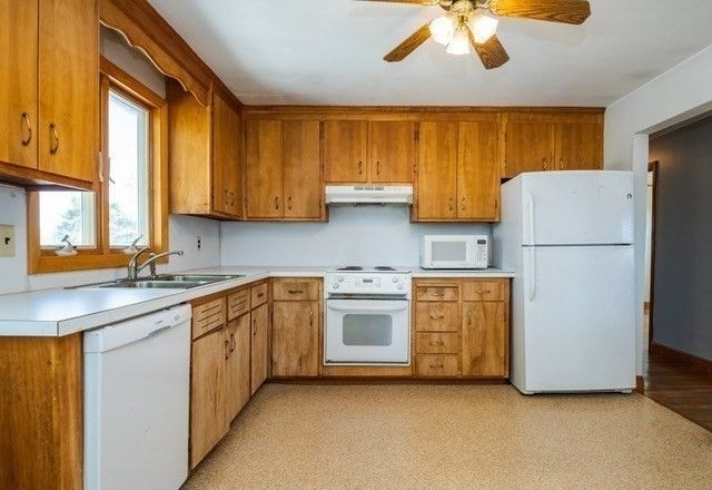 6 Barnes Ave, Salem, MA 01970