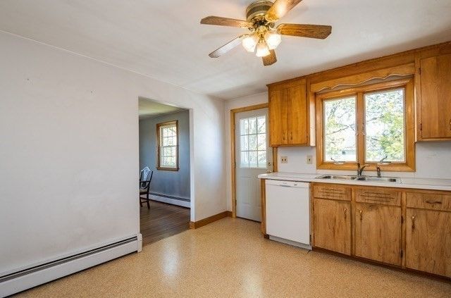 6 Barnes Ave, Salem, MA 01970