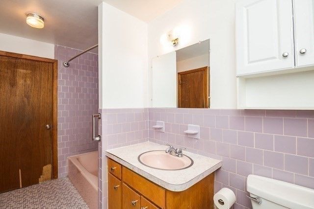 6 Barnes Ave, Salem, MA 01970