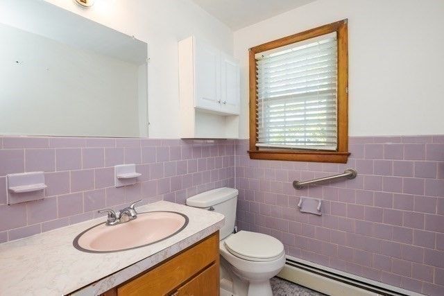 6 Barnes Ave, Salem, MA 01970