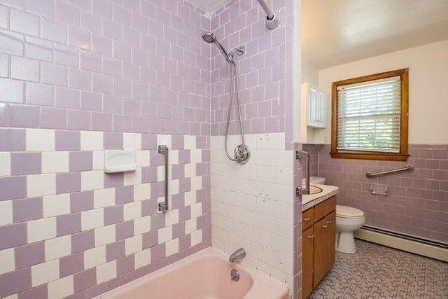 6 Barnes Ave, Salem, MA 01970