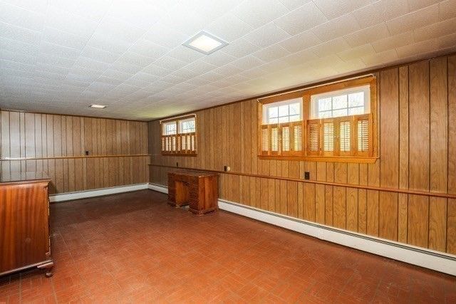6 Barnes Ave, Salem, MA 01970