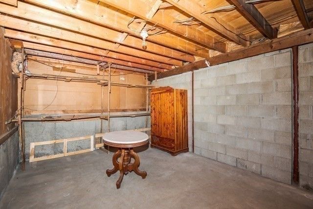 6 Barnes Ave, Salem, MA 01970