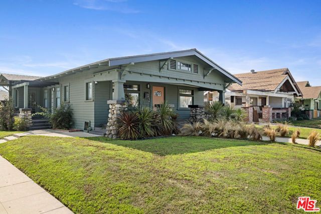 1800 W 42nd Street, Los Angeles, CA 90062