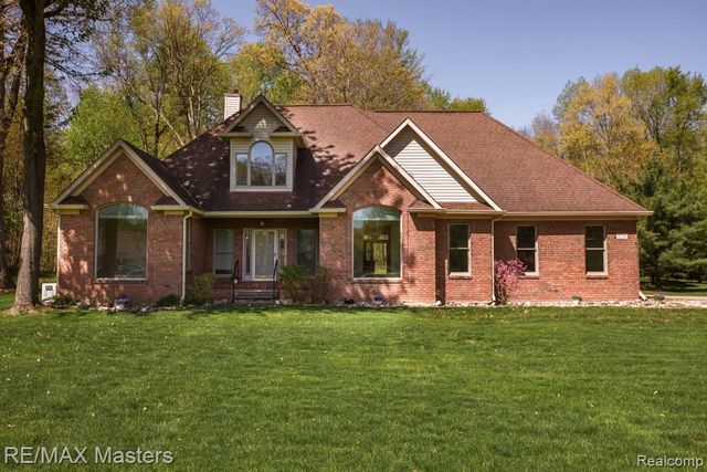 27178 John Drive, Huron Charter Township, MI 48164