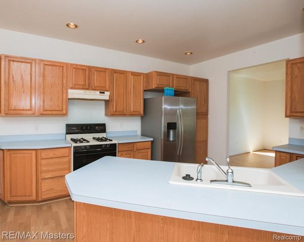 27178 John Drive, Huron Charter Township, MI 48164