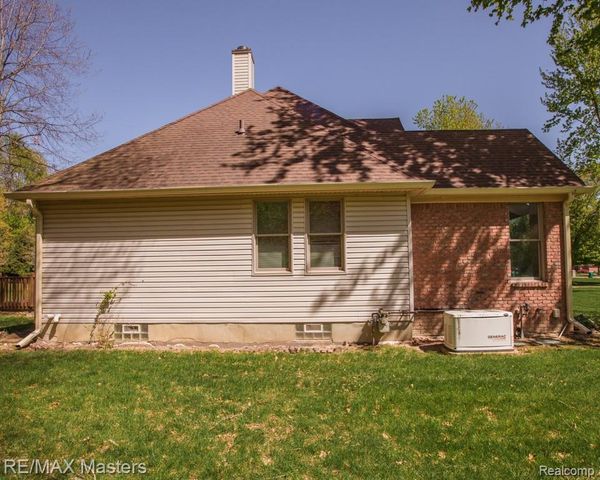27178 John Drive, Huron Charter Township, MI 48164