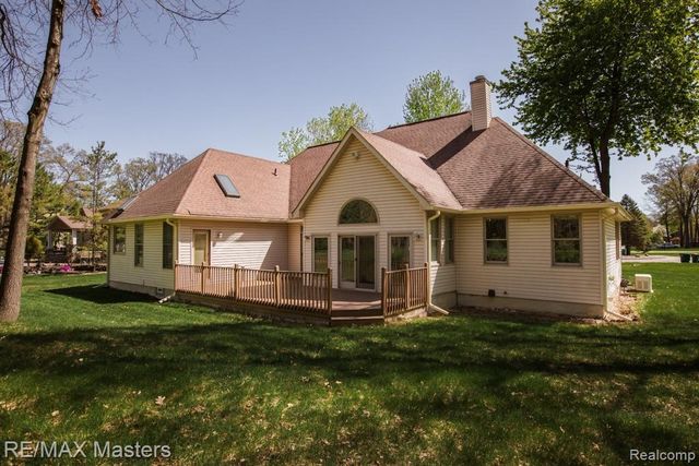 27178 John Drive, Huron Charter Township, MI 48164