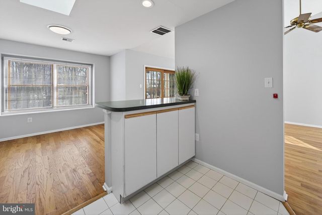 141 CHALKBOARD CT, Moorestown, NJ 08057