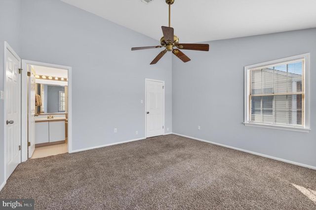 141 CHALKBOARD CT, Moorestown, NJ 08057