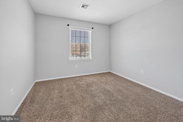 141 CHALKBOARD CT, Moorestown, NJ 08057