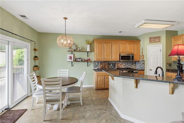 23141 Harbor Towne DR, Carrollton, VA 23314
