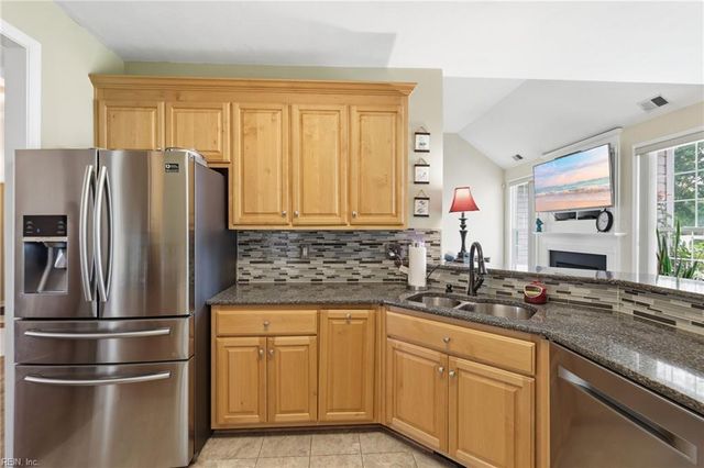 23141 Harbor Towne DR, Carrollton, VA 23314