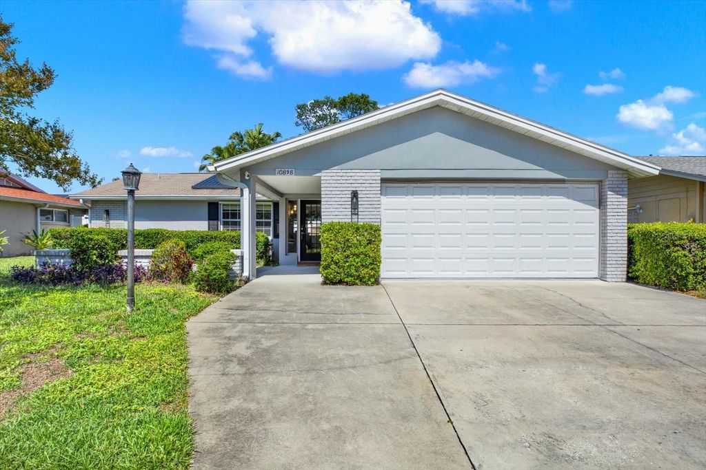 10898 119TH STREET N, Largo, FL 33778