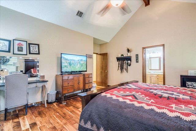 336 Primrose DR, Kyle, TX 78640