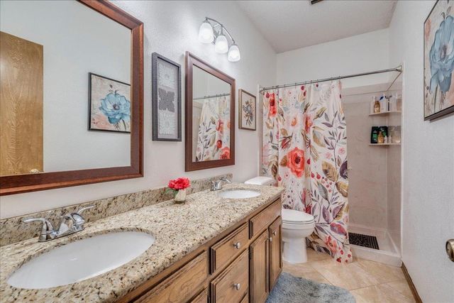 336 Primrose DR, Kyle, TX 78640