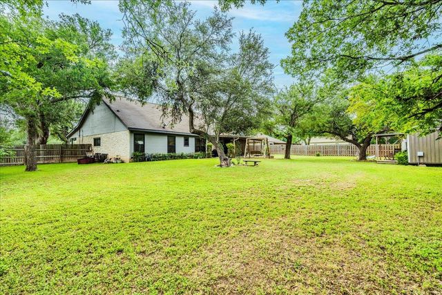 336 Primrose DR, Kyle, TX 78640