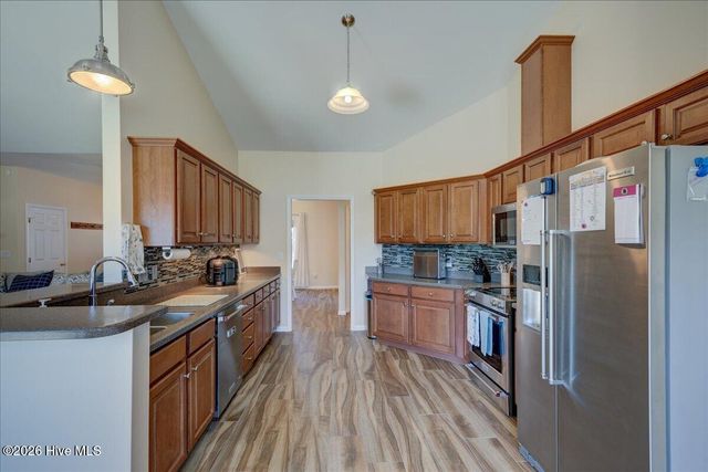 110 Blackheath Drive, New Bern, NC 28560