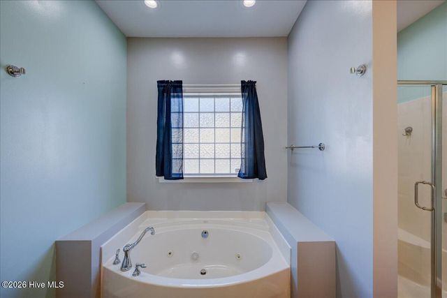 110 Blackheath Drive, New Bern, NC 28560