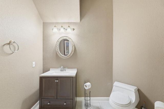 2273 McCaffery Ln, Riverbank, CA 95367