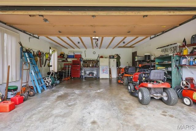 15 Whitewood Court, St Peters, MO 63376