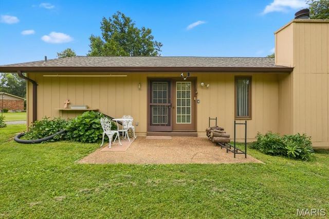 15 Whitewood Court, St Peters, MO 63376