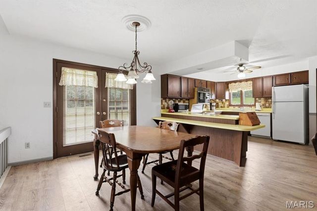 15 Whitewood Court, St Peters, MO 63376