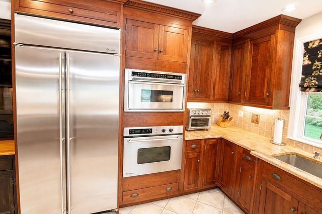 52 Brentwood, Chelmsford, MA 01824