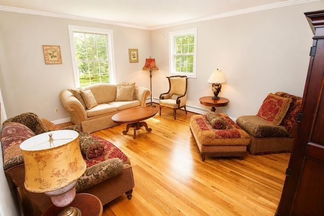 52 Brentwood, Chelmsford, MA 01824