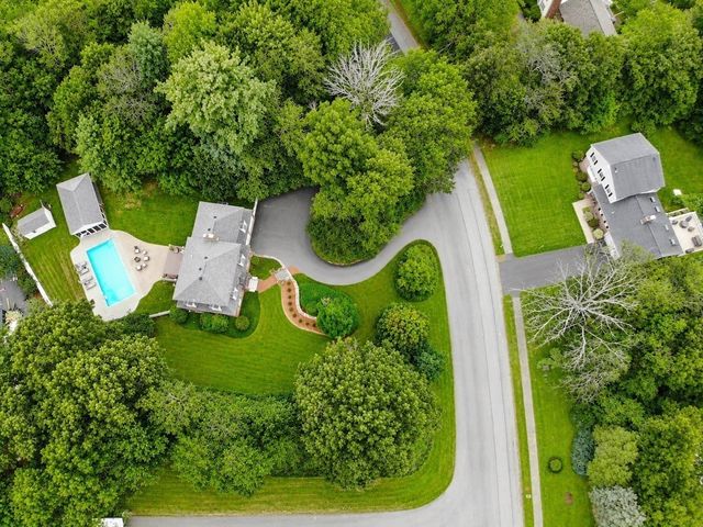 52 Brentwood, Chelmsford, MA 01824