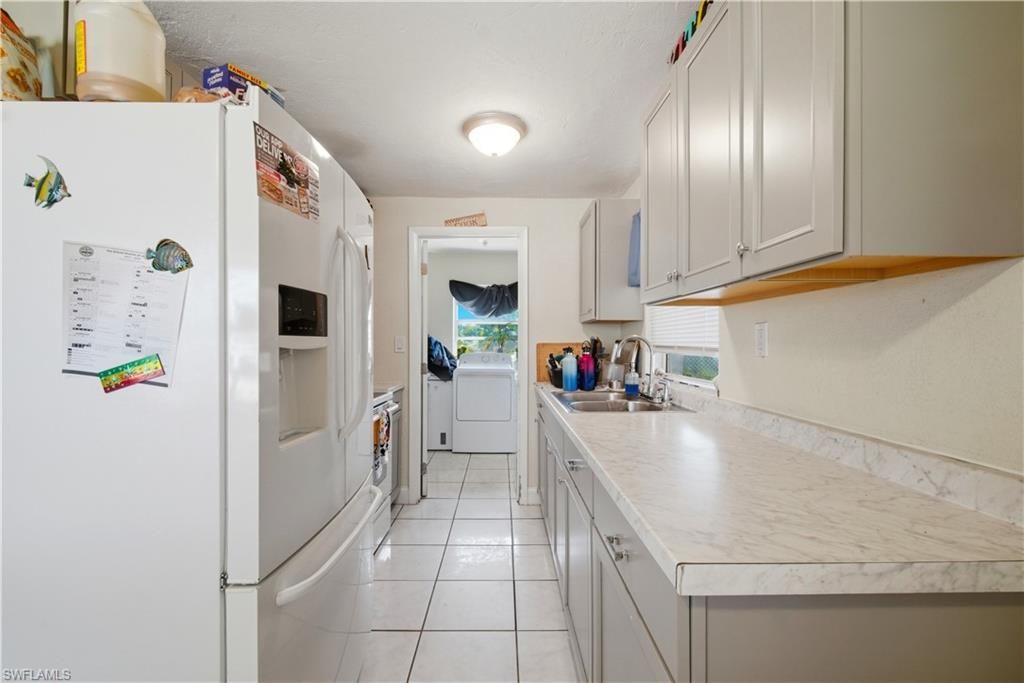 3807 Highland AVE, FORT MYERS, FL 33916 — photo 5