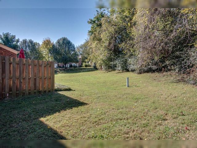 141 Thistle Ln, Hermitage, TN 37076