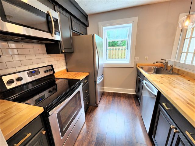 141 Thistle Ln, Hermitage, TN 37076