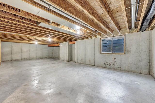 2206 BLUE STEM LANE, De Pere, WI 54115
