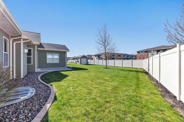 2206 BLUE STEM LANE, De Pere, WI 54115