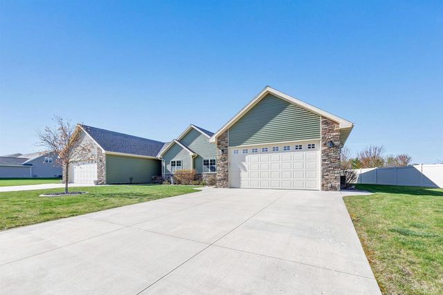 2206 BLUE STEM LANE, De Pere, WI 54115