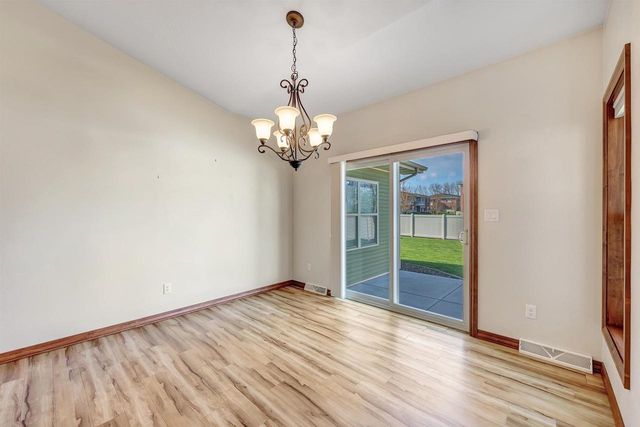 2206 BLUE STEM LANE, De Pere, WI 54115