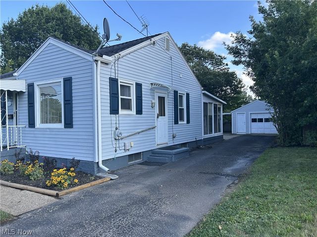 682 Barbara Avenue, Akron, OH 44306