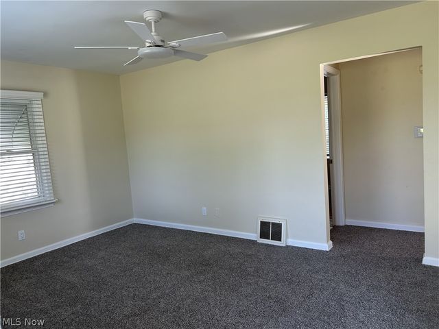 682 Barbara Avenue, Akron, OH 44306