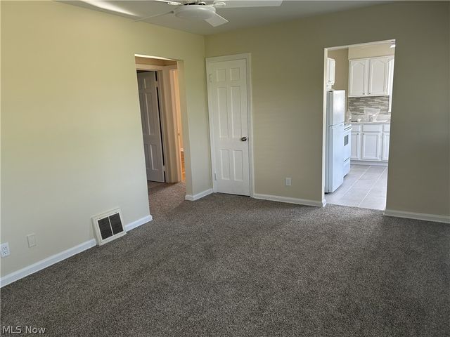 682 Barbara Avenue, Akron, OH 44306