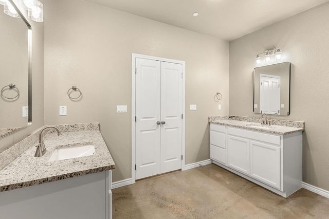 408 W Avenue C, Copperas Cove, TX 76522